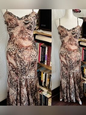 ASTR Maeryn size small Women's Taupe brown leopard chiffon layer maxi dress